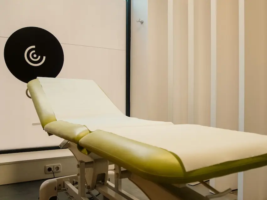 Radiofrecuencia lumbar y cervical: qué es, cuánto dura y qué resultados se pueden esperar 